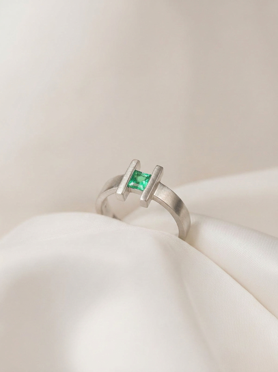 Green H - Anillo