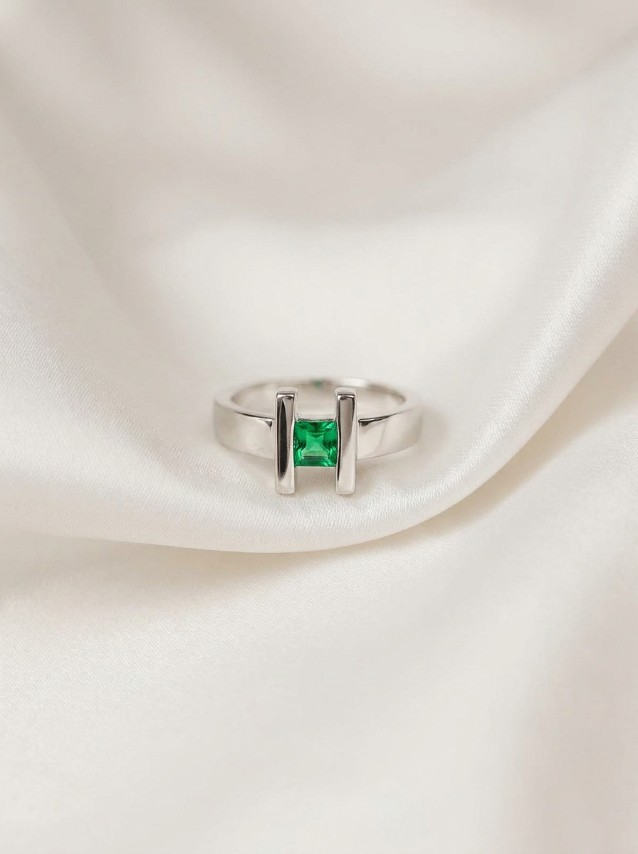 Green H - Anillo